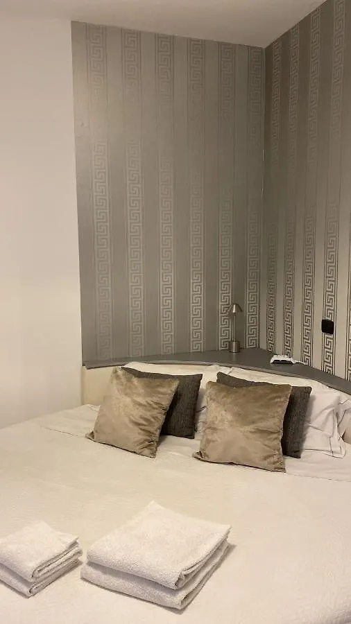 Nyaraló Oasi House Milano Villa