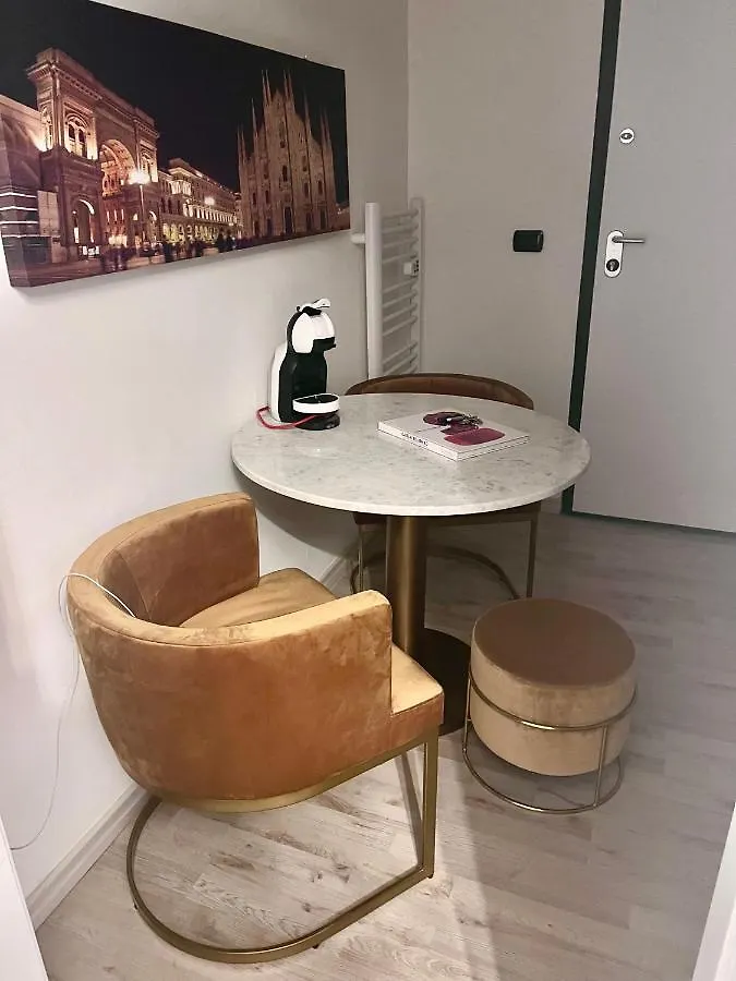 Oasi House Milano Villa 0*,